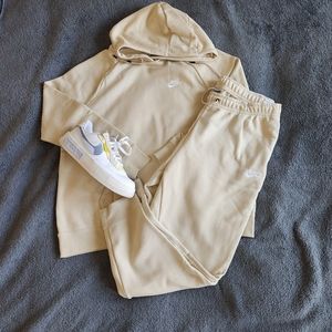 Women's Nike Plus Size Sweatsuit